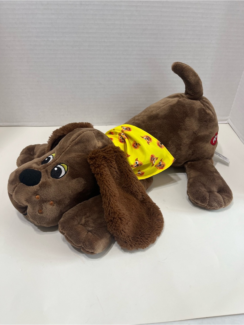 POUND PUPPIES brown dog Zany hasbro classic plush stuffed animal